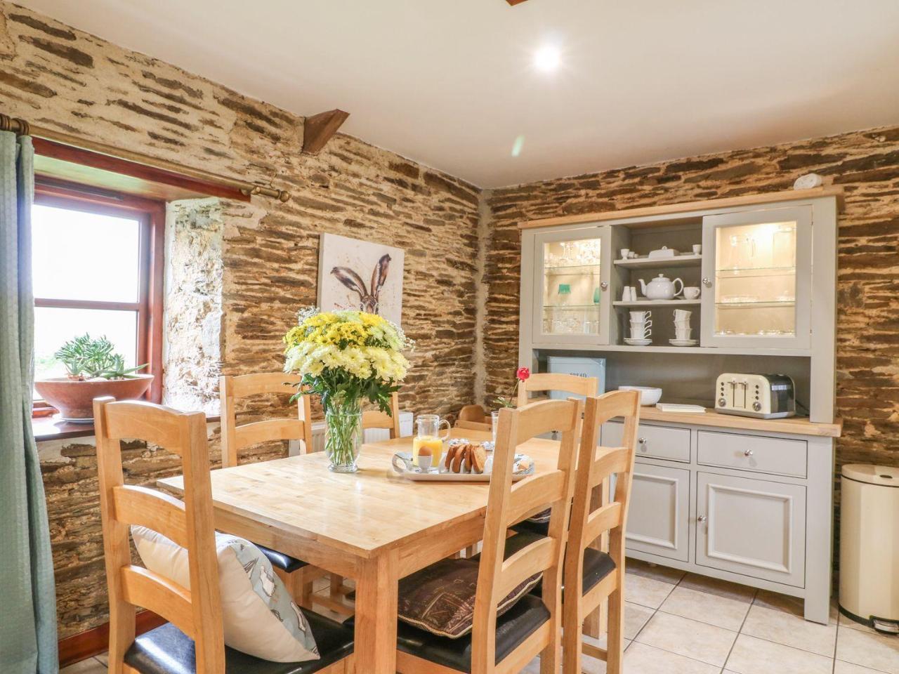Lily Cottage Looe Exterior foto